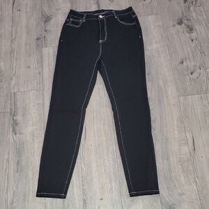 Black Women's Slim Straight Jeans